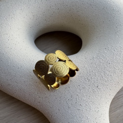 Anillo Perissa