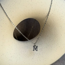 Colgante Letra "M"